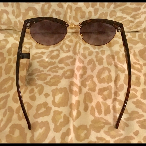 💋🕶 MARILYN MONROE TORT ROUNDED CATEYE SUNGLASSES - Picture 4 of 7